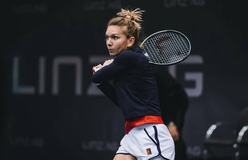 理上透露出 理上透露出