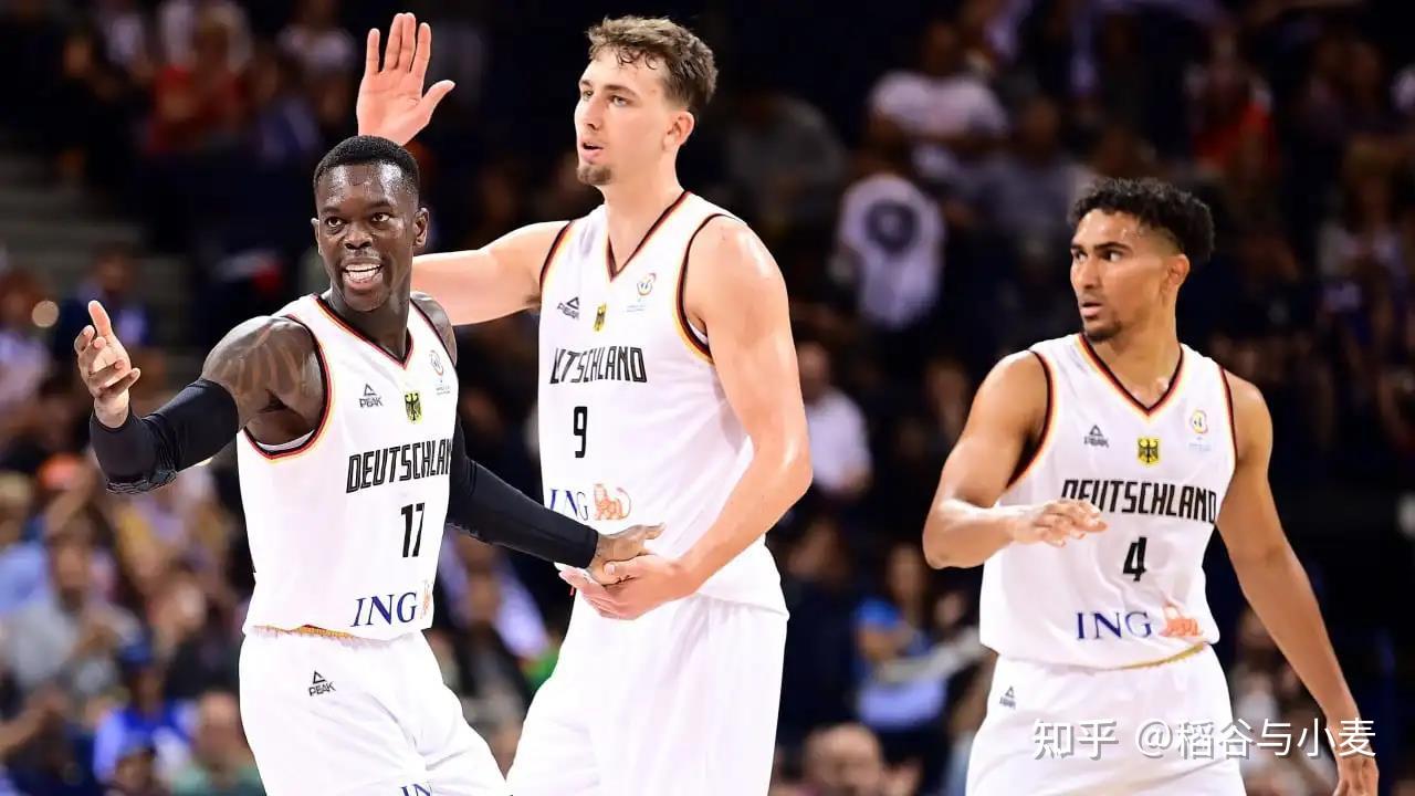 步锁定在中 步锁定在中